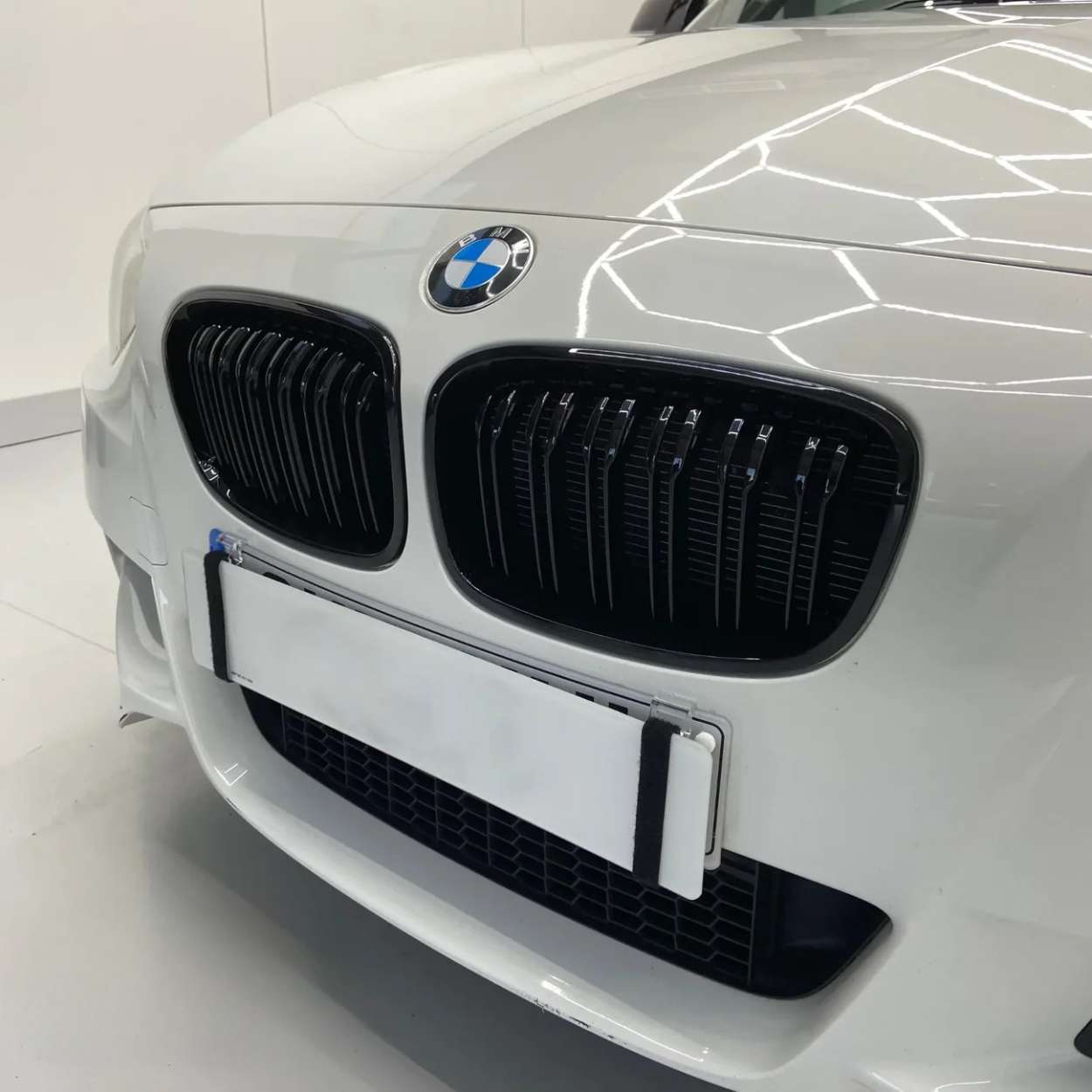 BMW 1 Series Pre-LCI Gloss Black Double Slat Front Grills F20 F21 (2011-2014)